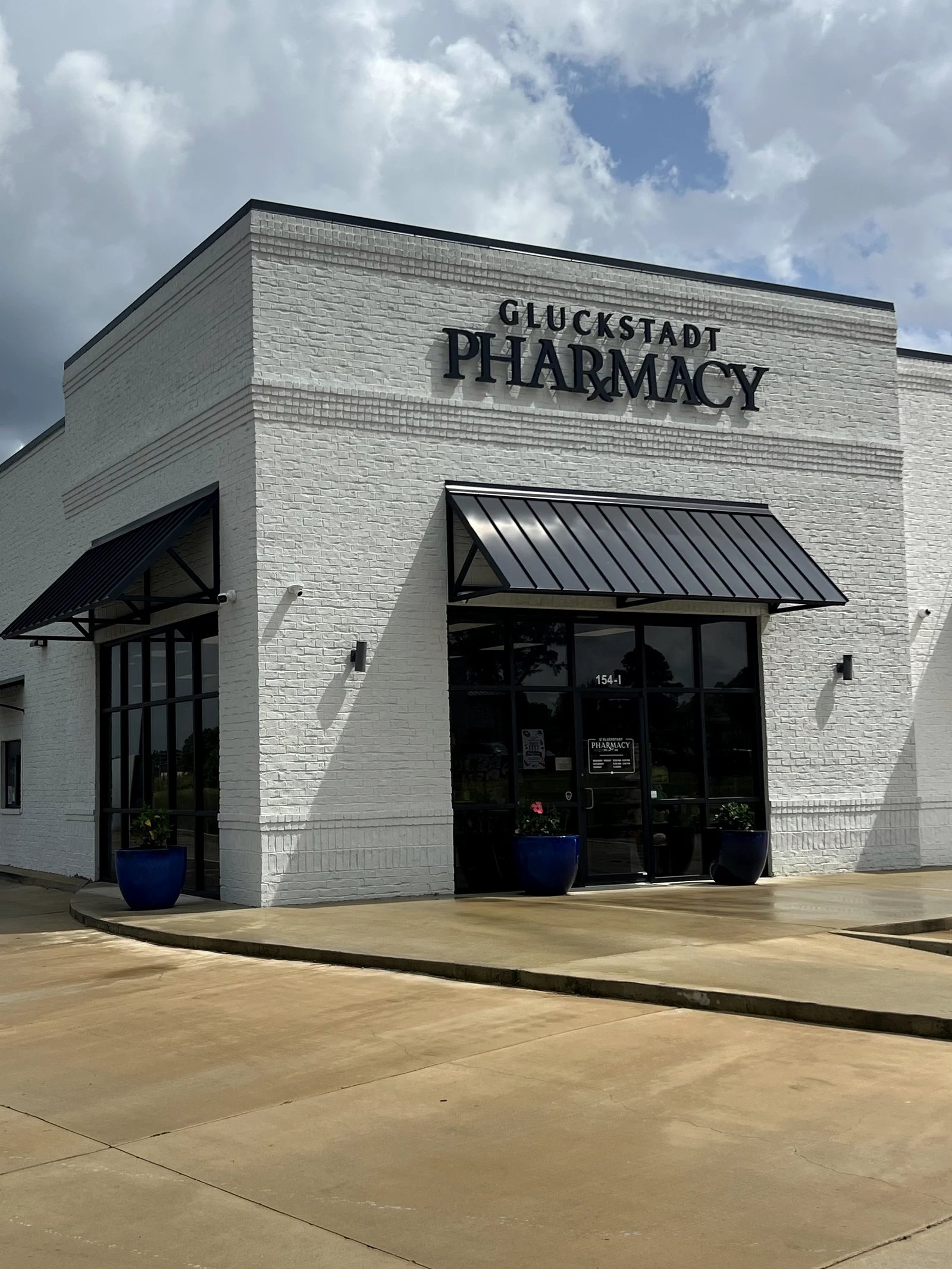 Gluckstadt Pharmacy storefront on Calhoun Station Parkway